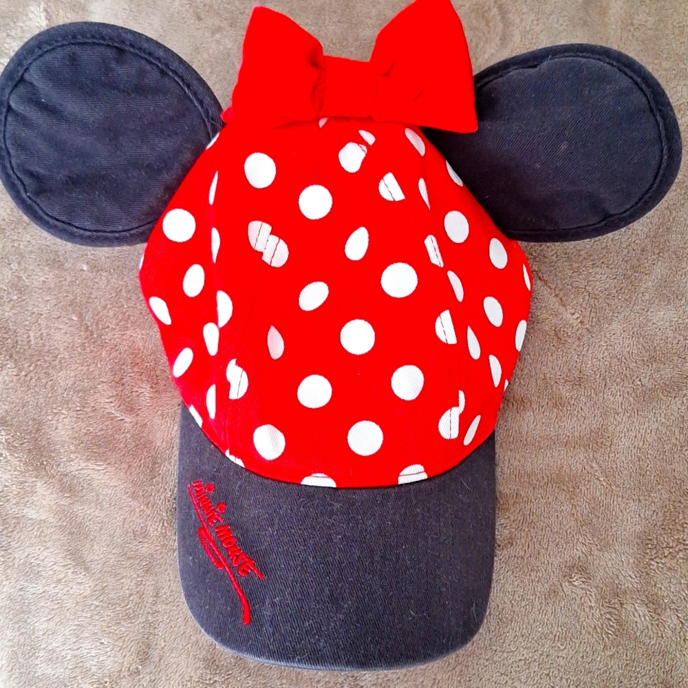 Disney Parks Disneyland Minnie Mouse Red Polka Dot Hat Bow Ears Hat.